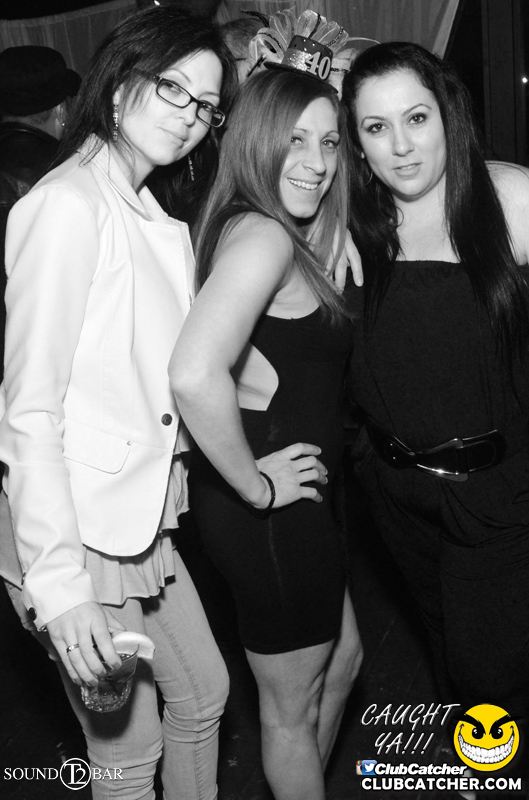 T2 lounge photo 71 - May 16th, 2015