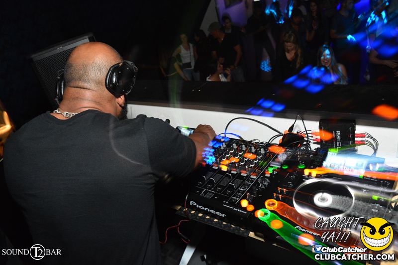 T2 lounge photo 130 - May 21st, 2015