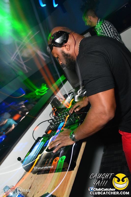 T2 lounge photo 18 - May 21st, 2015