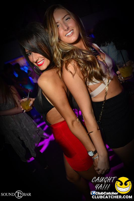 T2 lounge photo 22 - May 21st, 2015