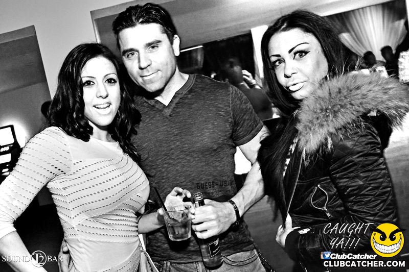 T2 lounge photo 61 - May 21st, 2015