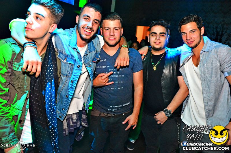 T2 lounge photo 83 - May 21st, 2015