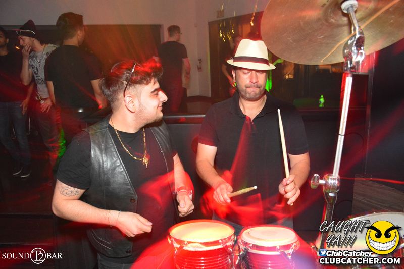 T2 lounge photo 88 - May 21st, 2015