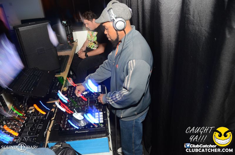 T2 lounge photo 8 - May 22nd, 2015