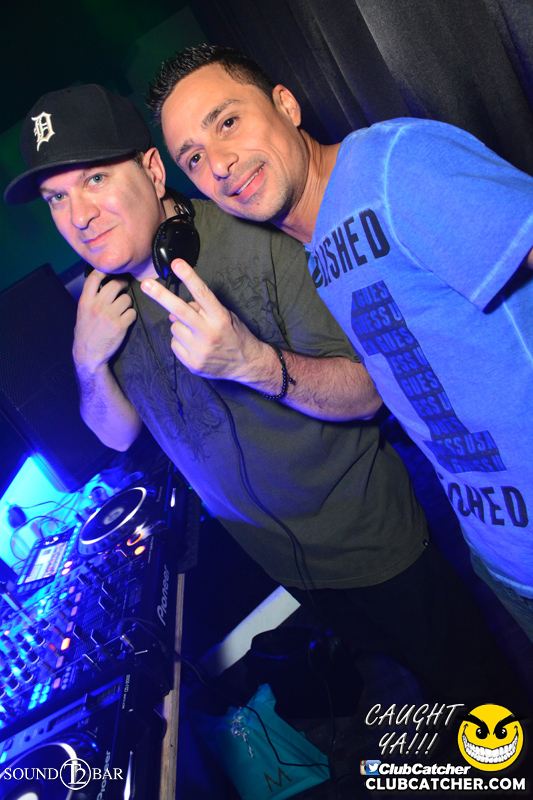 T2 lounge photo 101 - May 28th, 2015