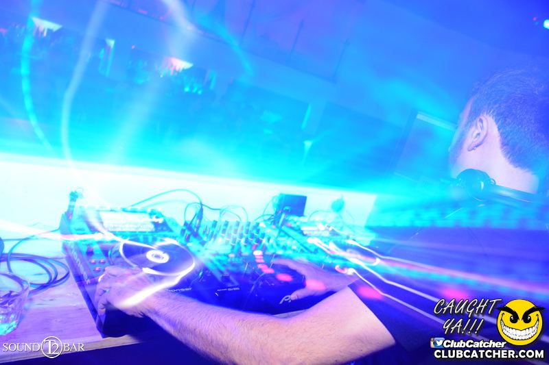 T2 lounge photo 14 - May 28th, 2015