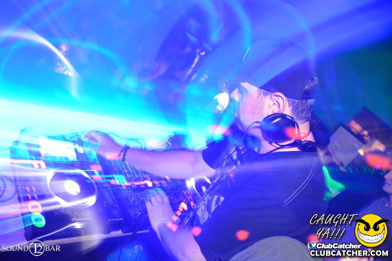 T2 lounge photo 18 - May 28th, 2015