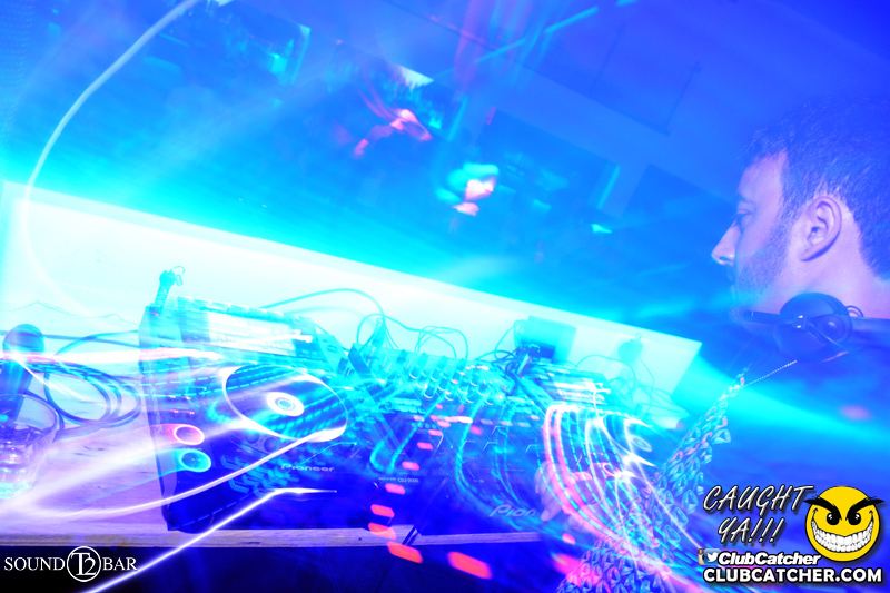 T2 lounge photo 41 - May 28th, 2015