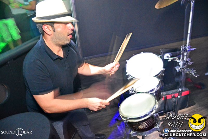 T2 lounge photo 48 - May 28th, 2015