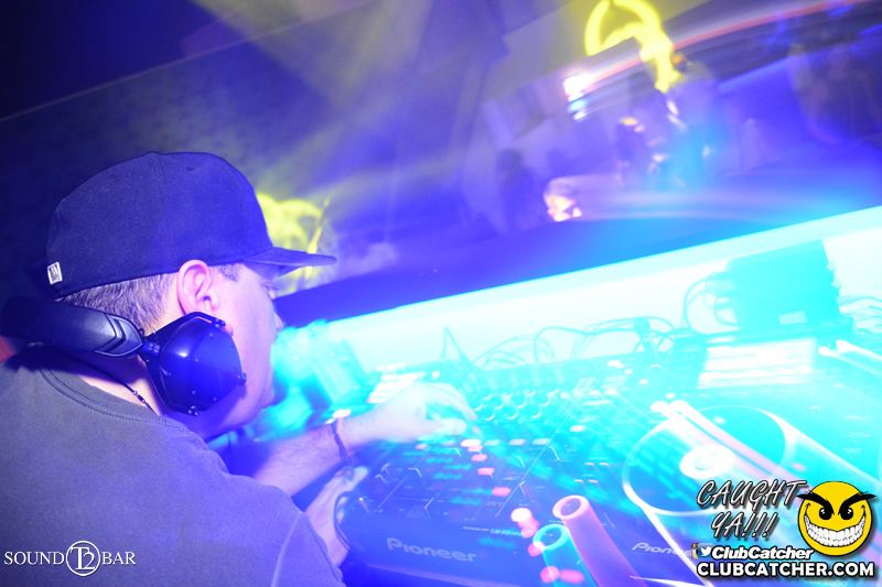 T2 lounge photo 56 - May 28th, 2015