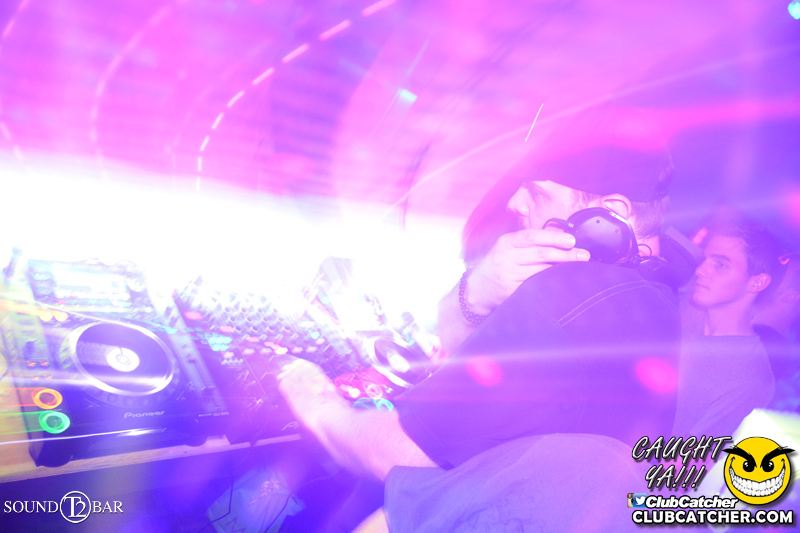 T2 lounge photo 7 - May 28th, 2015