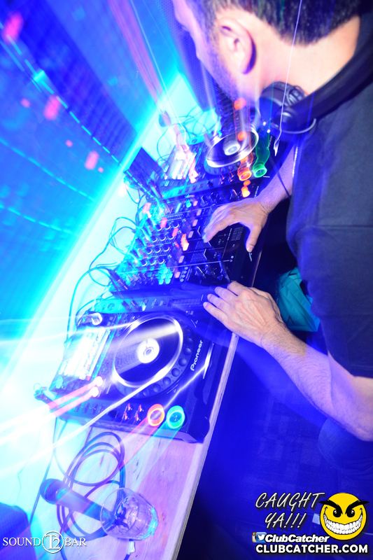 T2 lounge photo 79 - May 28th, 2015