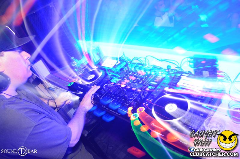 T2 lounge photo 89 - May 28th, 2015