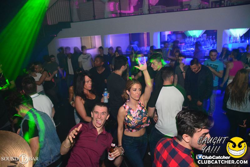 T2 lounge photo 92 - May 28th, 2015