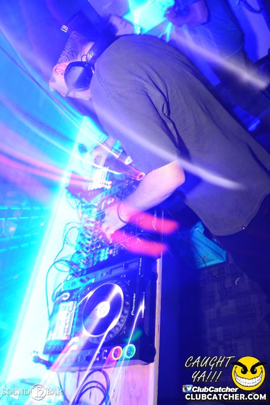 T2 lounge photo 94 - May 28th, 2015