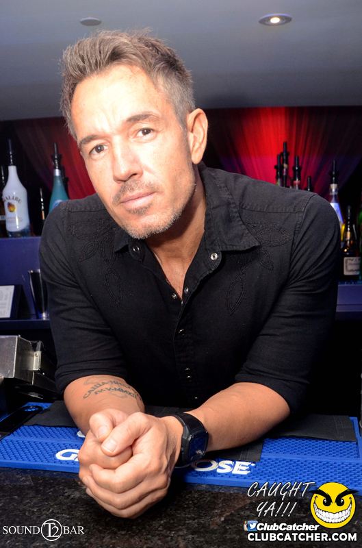 T2 lounge photo 22 - May 30th, 2015