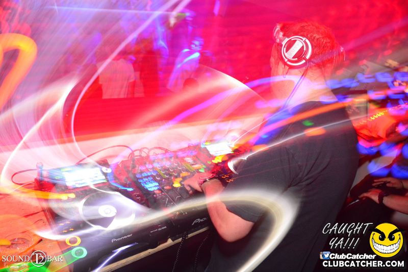 T2 lounge photo 101 - June 4th, 2015