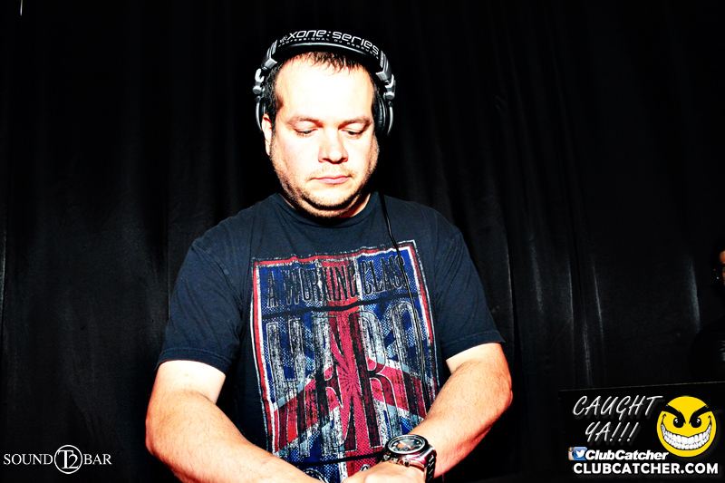 T2 lounge photo 112 - June 4th, 2015