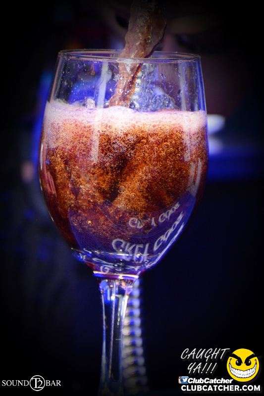 T2 lounge photo 15 - June 6th, 2015