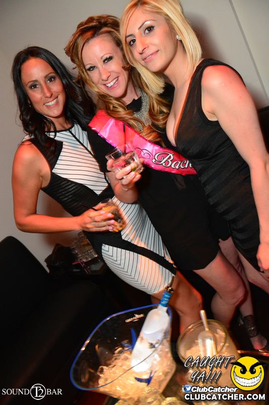 T2 lounge photo 17 - June 6th, 2015