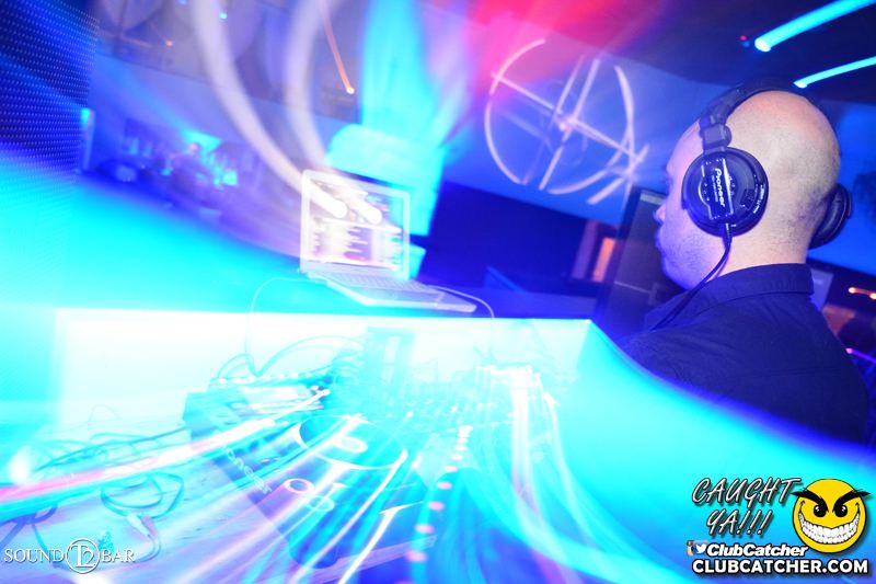 T2 lounge photo 40 - June 6th, 2015