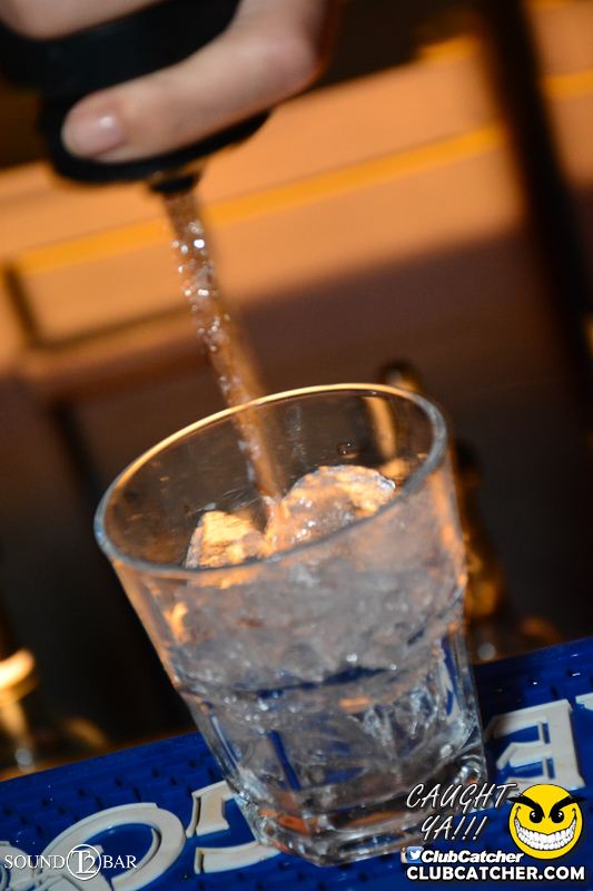 T2 lounge photo 9 - June 6th, 2015