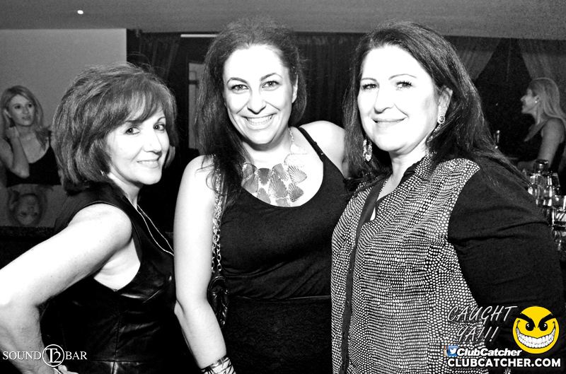 T2 lounge photo 57 - June 12th, 2015