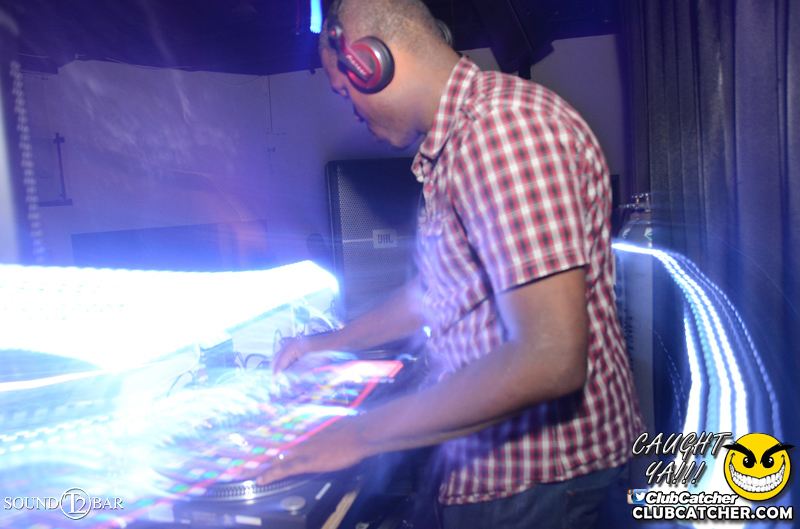 T2 lounge photo 14 - June 20th, 2015