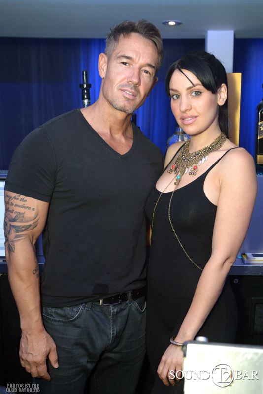 T2 lounge photo 5 - July 4th, 2015