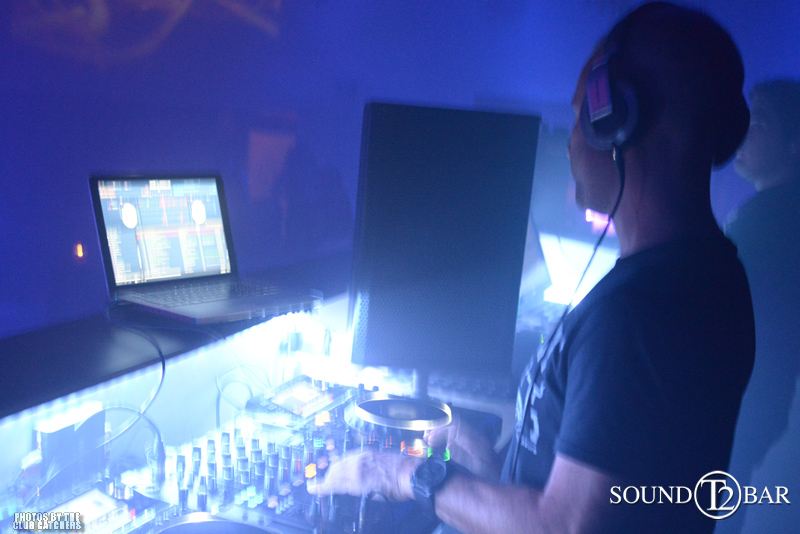 T2 lounge photo 7 - July 4th, 2015