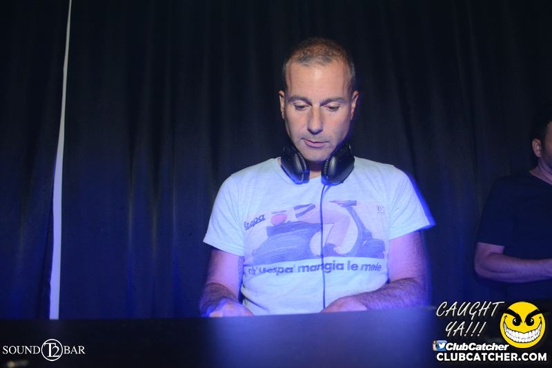 T2 lounge photo 22 - July 9th, 2015