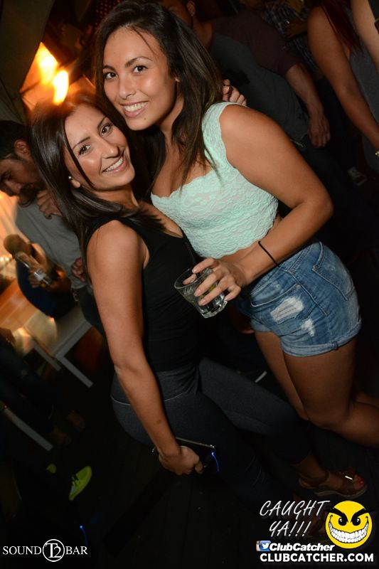 T2 lounge photo 14 - July 16th, 2015