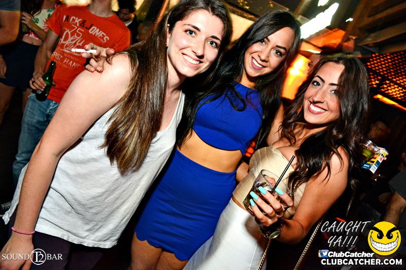 T2 lounge photo 24 - July 16th, 2015