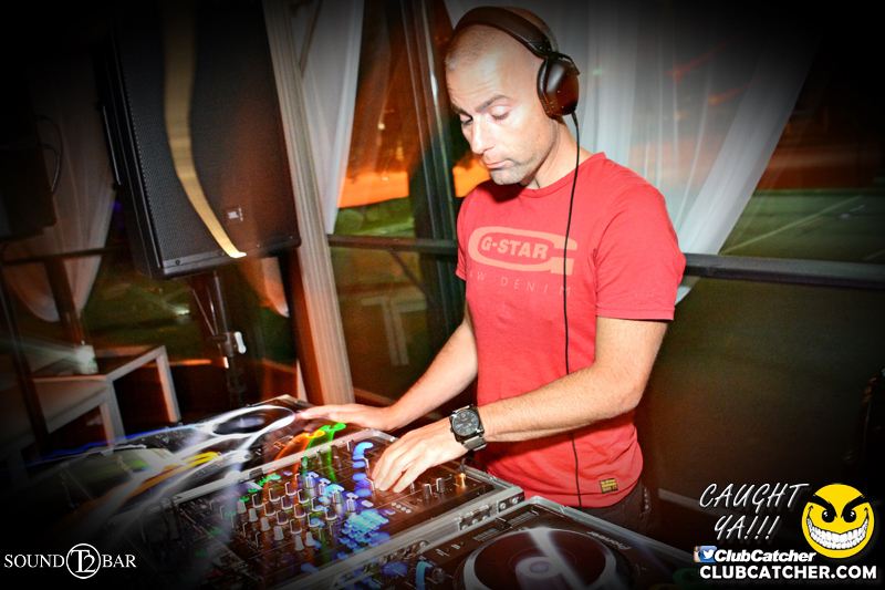 T2 lounge photo 92 - July 16th, 2015