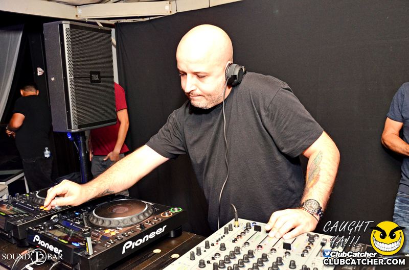 T2 lounge photo 38 - July 23rd, 2015