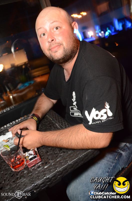 T2 lounge photo 111 - July 30th, 2015