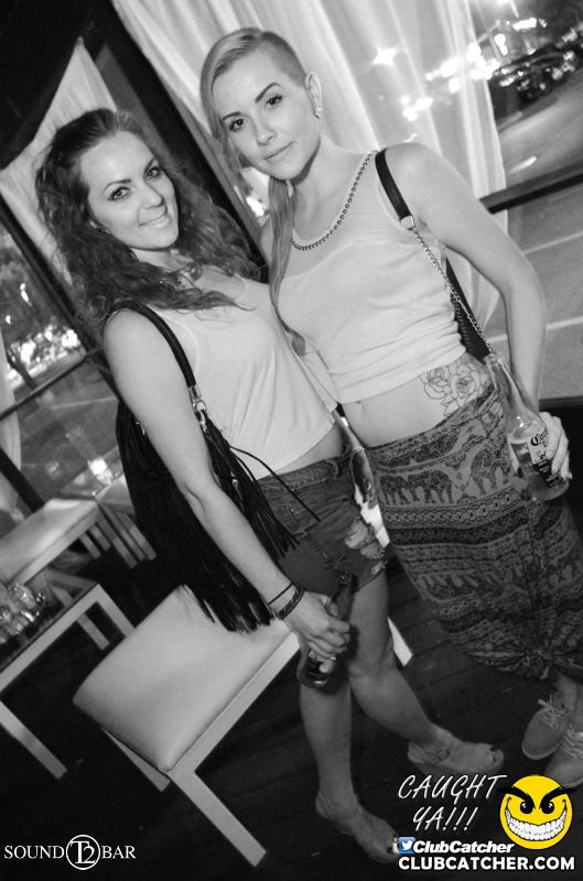 T2 lounge photo 14 - July 30th, 2015