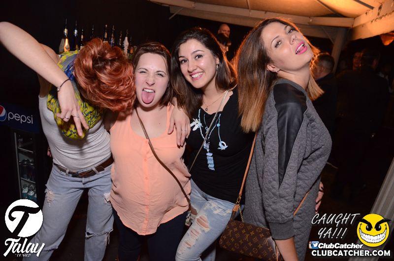 Talay lounge photo 217 - October 11th, 2015