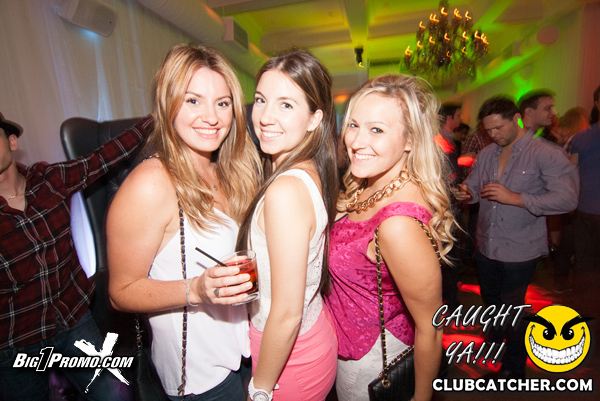 Studio lounge photo 107 - June 8th, 2013