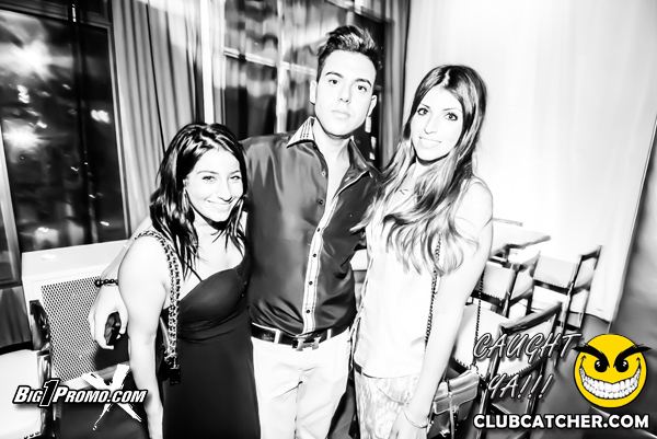 Studio lounge photo 163 - June 8th, 2013