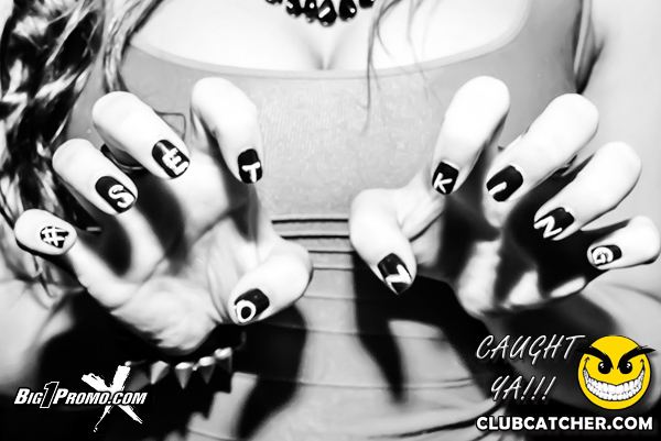 Studio lounge photo 4 - June 8th, 2013