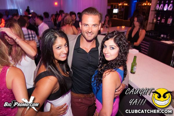 Studio lounge photo 33 - June 8th, 2013