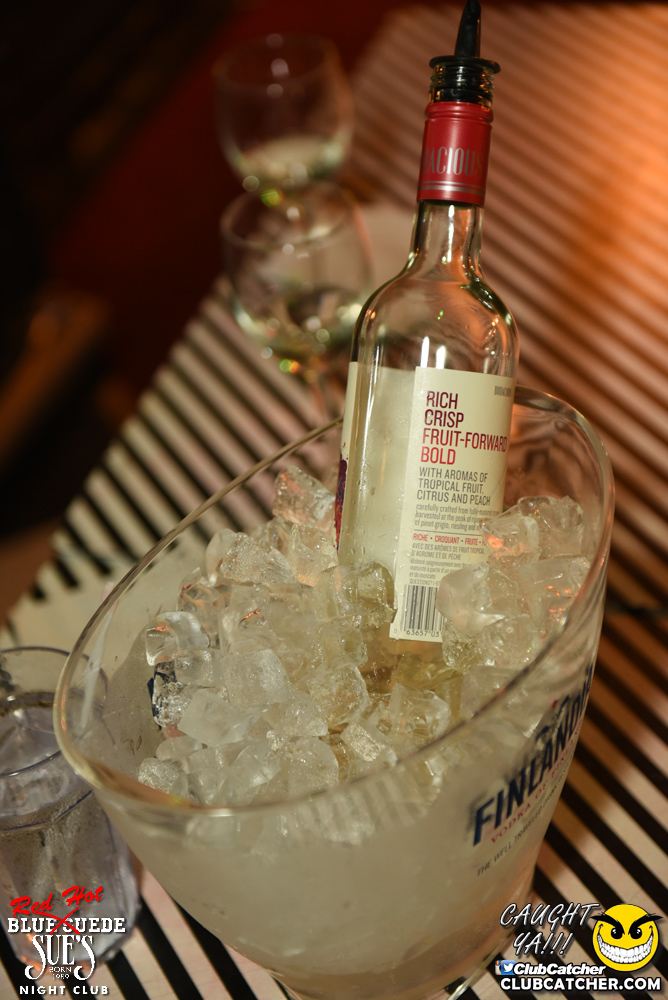 Blue Suede Sues nightclub photo 141 - August 26th, 2016