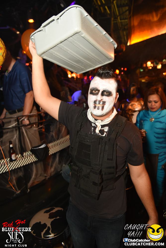 Blue Suede Sues nightclub photo 30 - October 28th, 2016
