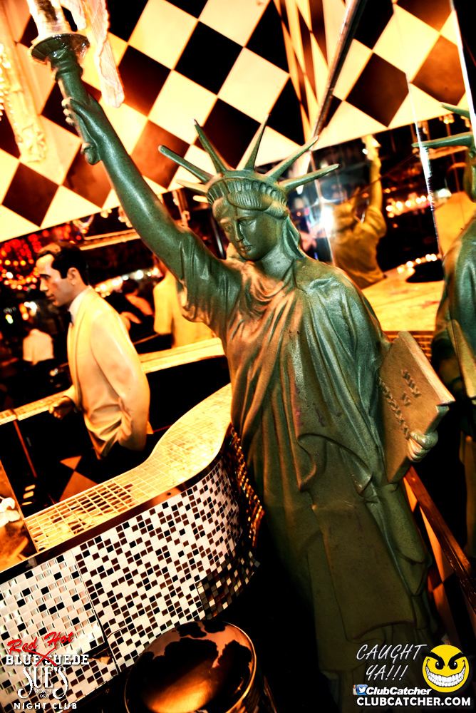 Blue Suede Sues nightclub photo 246 - November 12th, 2016