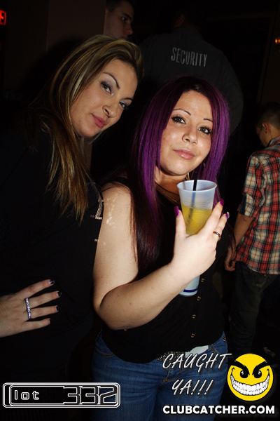 Lot332 nightclub photo 134 - December 25th, 2010