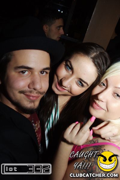 Lot332 nightclub photo 184 - December 25th, 2010