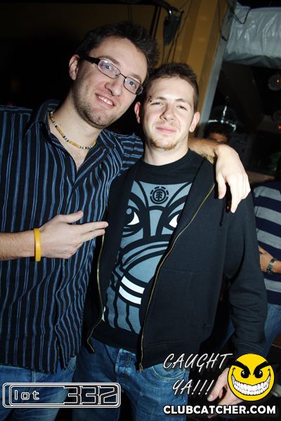Lot332 nightclub photo 38 - December 25th, 2010