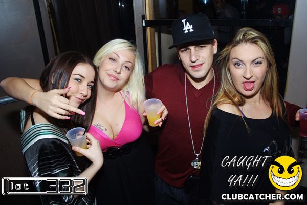 Lot332 nightclub photo 59 - December 25th, 2010
