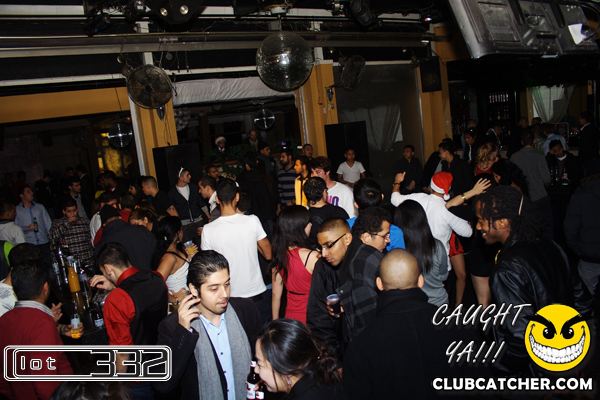 Lot332 nightclub photo 65 - December 25th, 2010